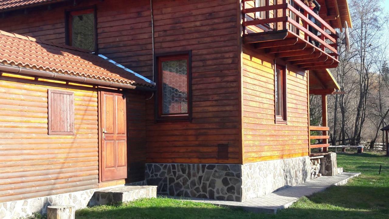 Hunor-Magor Vendeghaz Villa Извоаре Екстериор снимка